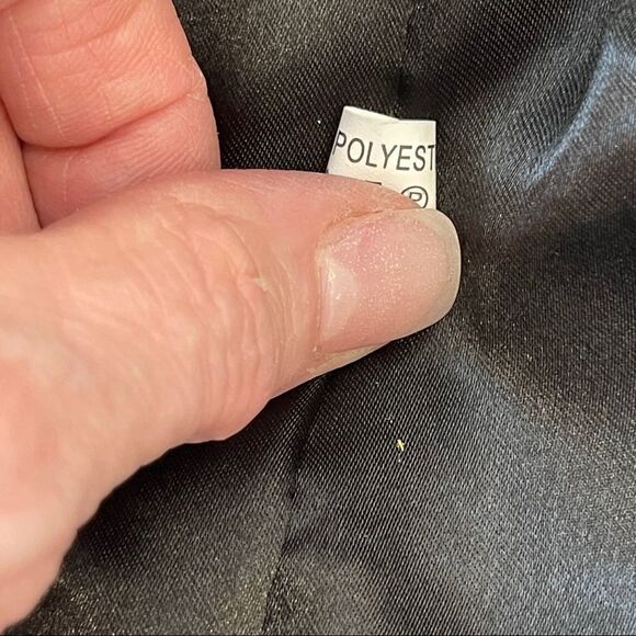 Black Fuzzy Vest with Faux Suede Fringe and Hook/Eye Closure - Med/Large - Picture 5 of 9